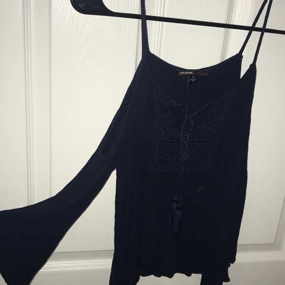 Shirt - Picture 1 of 2